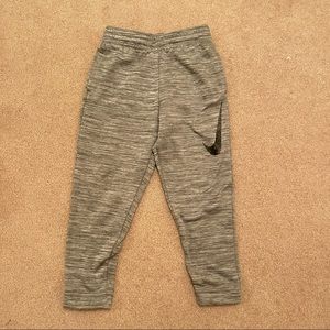 Women’s Nike Dri-Fit Gray Crop Pants Size S